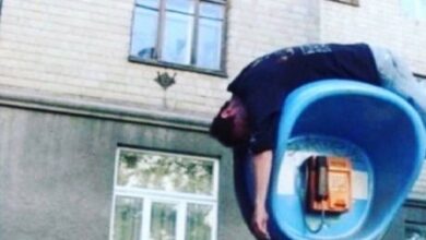 Photo of Пятничные фотоприколы: «Если что, я на телефоне…» (35 шт)